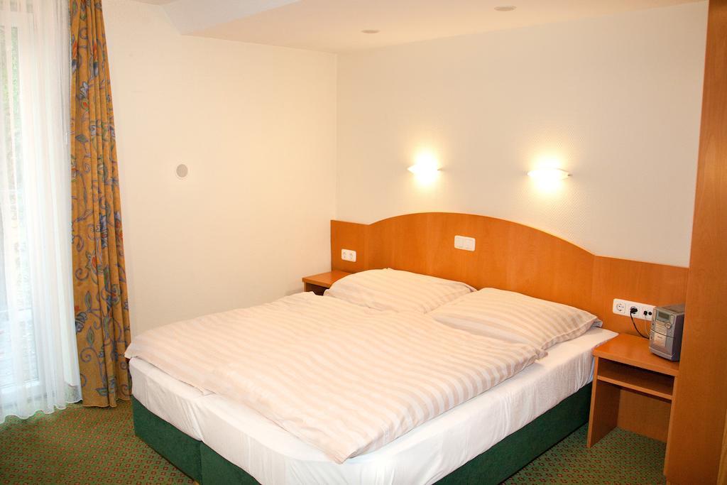 Hotel Gremersdorf - Zum Grünen Jäger Habitación foto